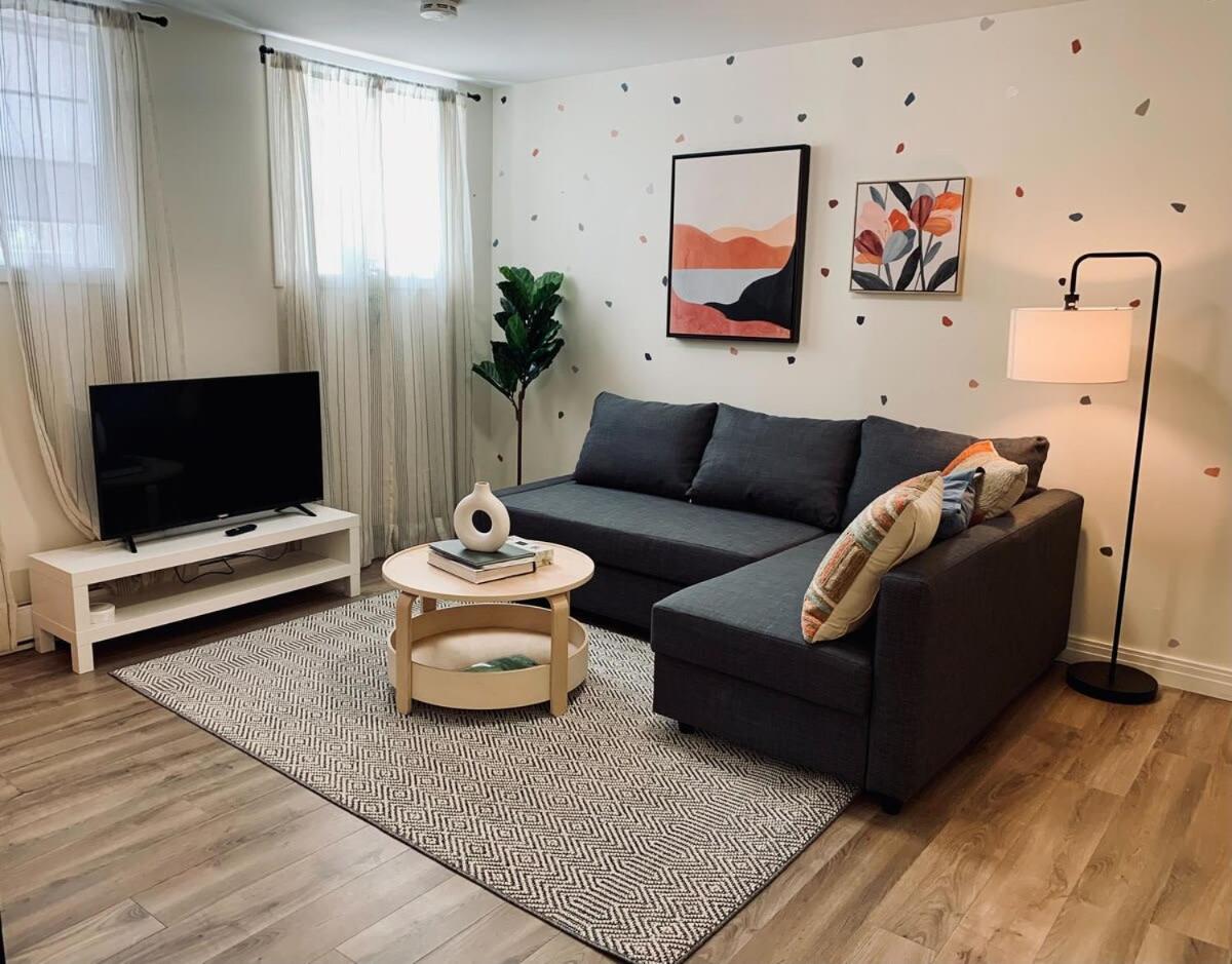Stylish Apt #1, Central Location