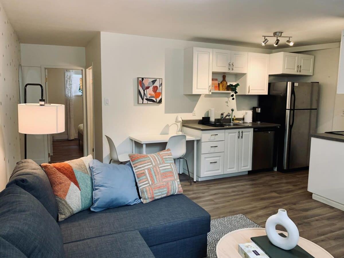 Stylish Apt #1, Central Location