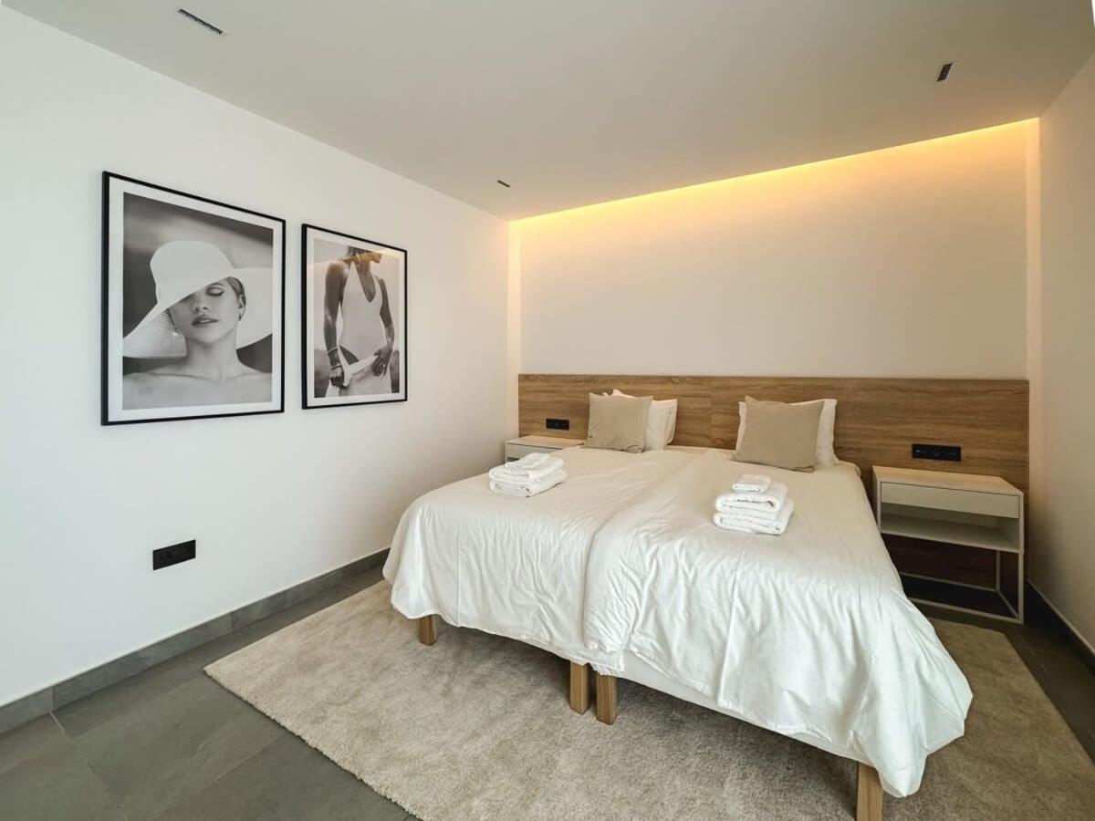 Villa Paraiso w parking gym pool lounge cinema