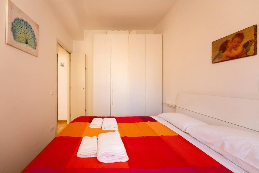 Keys of Italy - PorteNuove 18 - PN1 - Train station, one bedroom flat 2 to 4 guests