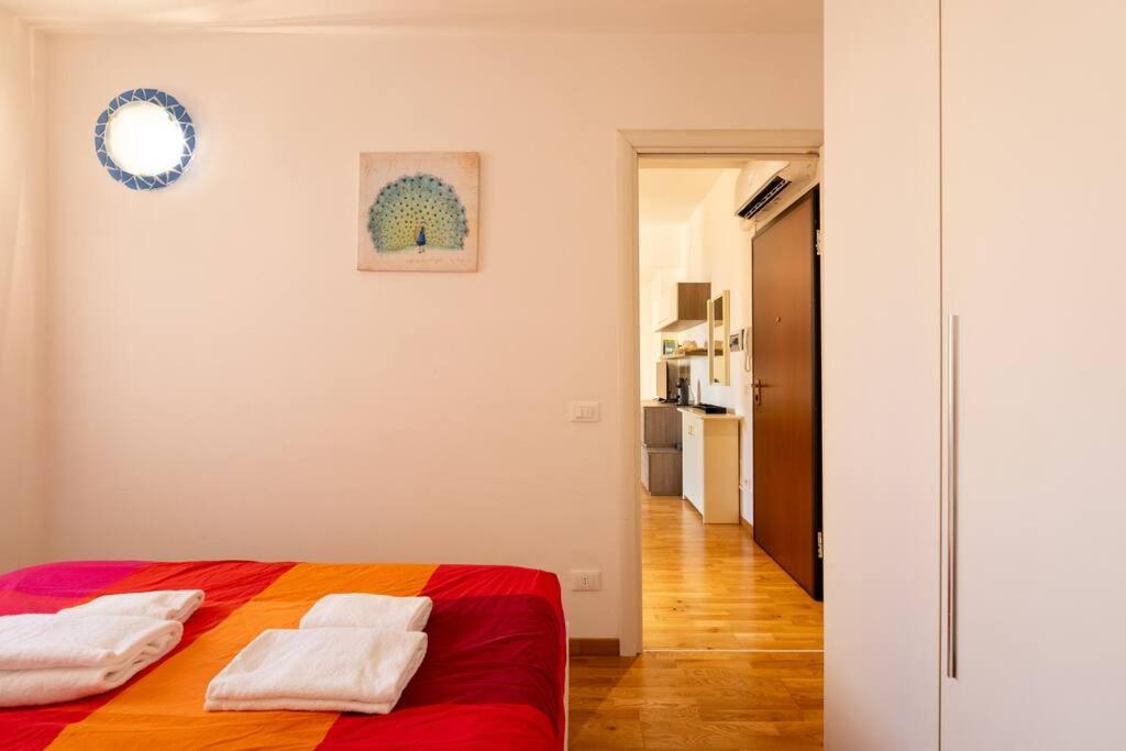 Keys of Italy - PorteNuove 18 - PN1 - Train station, one bedroom flat 2 to 4 guests