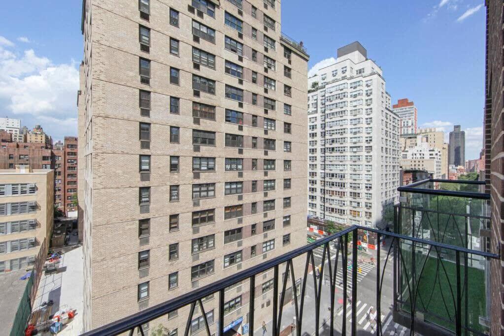 75-5C 3BR LUXURY Duplex BRAND NEW W&D Elevator