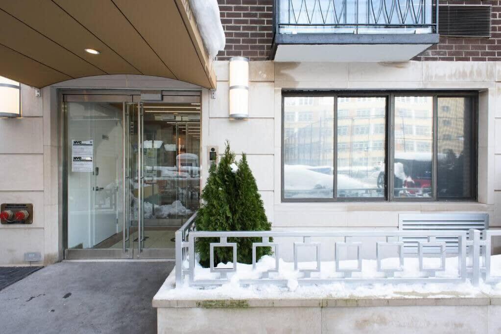 75-5C 3BR LUXURY Duplex BRAND NEW W&D Elevator