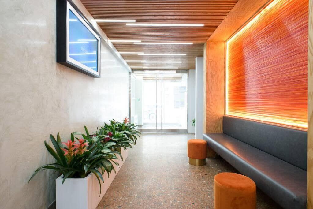 75-5C 3BR LUXURY Duplex BRAND NEW W&D Elevator