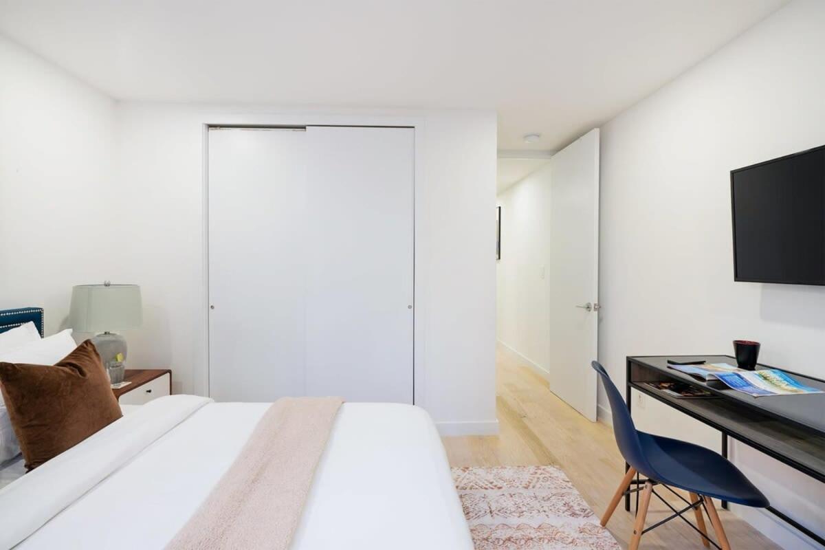 75-3B 3BR Luxury duplex BRAND NEW &D Elevator