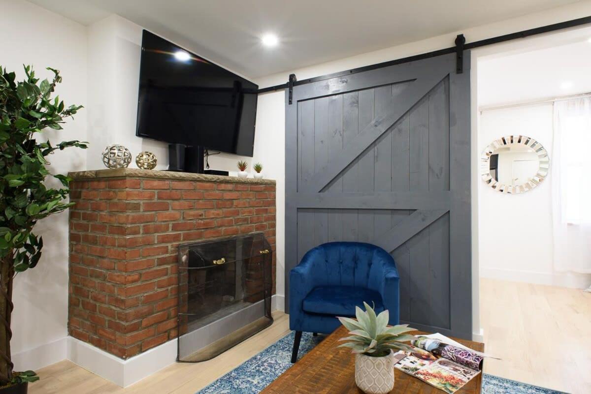 75-5A Luxury 3BR Duplex W D in unit Elevator