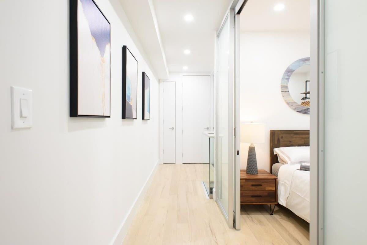 75-5A Luxury 3BR Duplex W D in unit Elevator