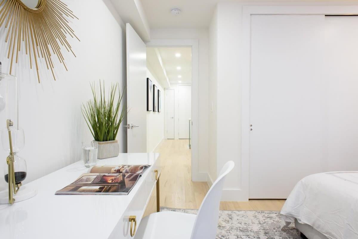 75-5A Luxury 3BR Duplex W D in unit Elevator