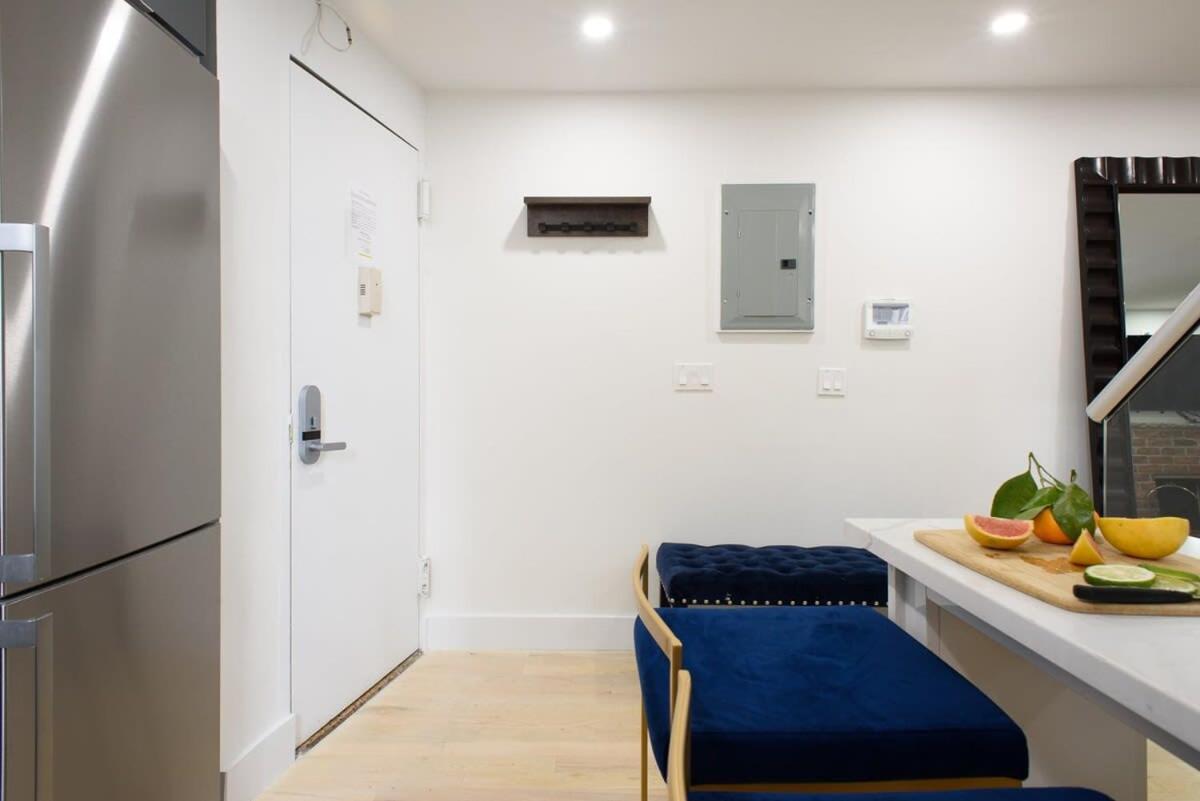 75-5D NEW Quality 3BR Duplex W&D Elevator