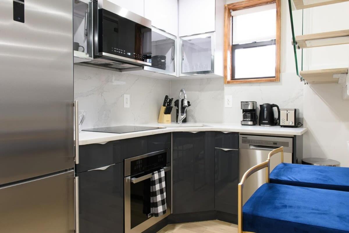 75-5A Luxury 3BR Duplex W D in unit Elevator