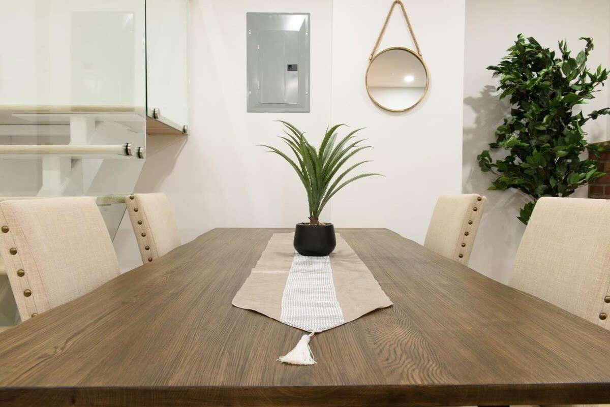 75-5A Luxury 3BR Duplex W D in unit Elevator