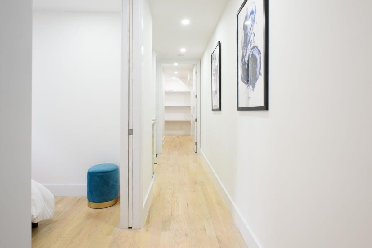 75-5D NEW Quality 3BR Duplex W&D Elevator