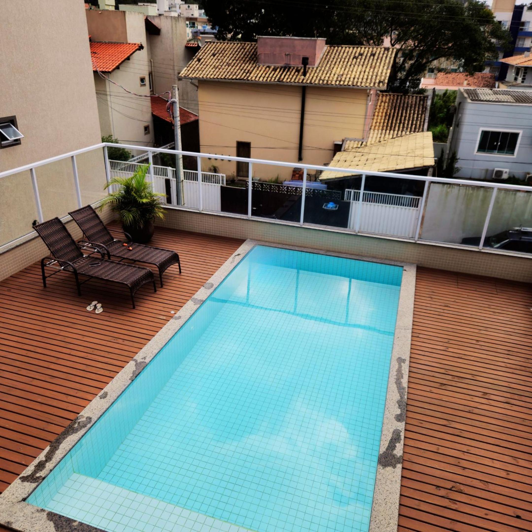 Apartamento de Luxo com Piscina em Bombinhas