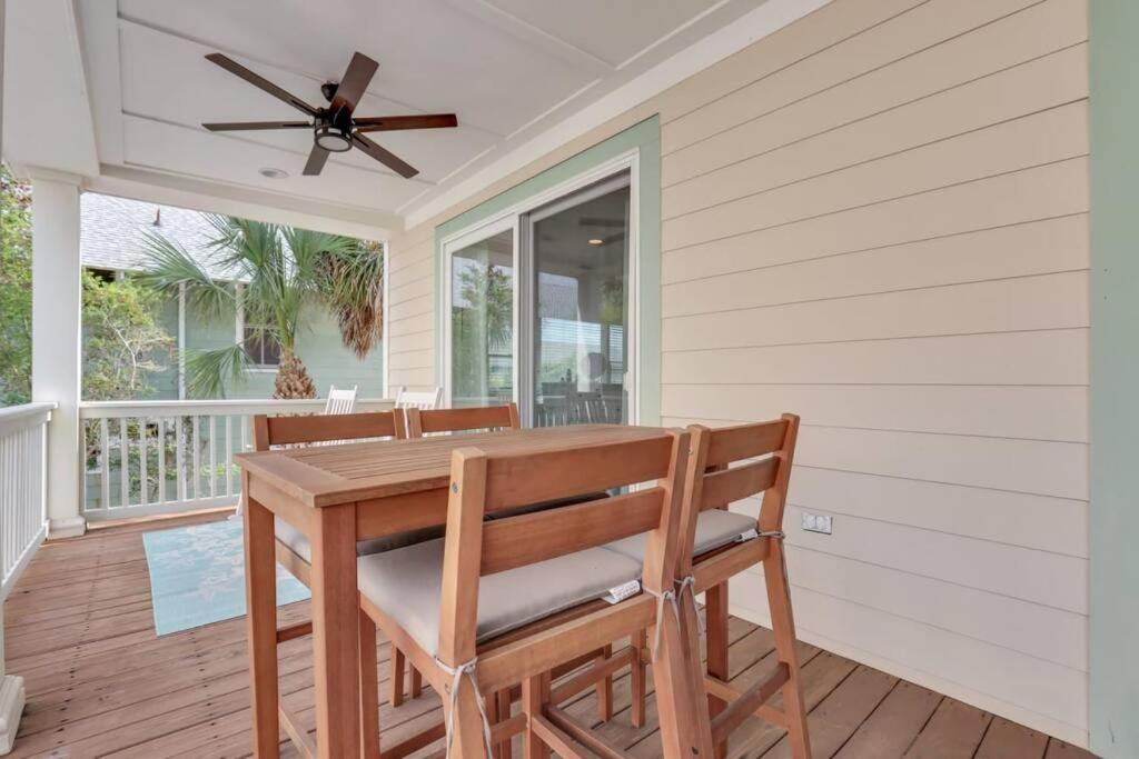 5 Bed 5 Bath Luxury Beach Front Home w/Ocean Views view 2