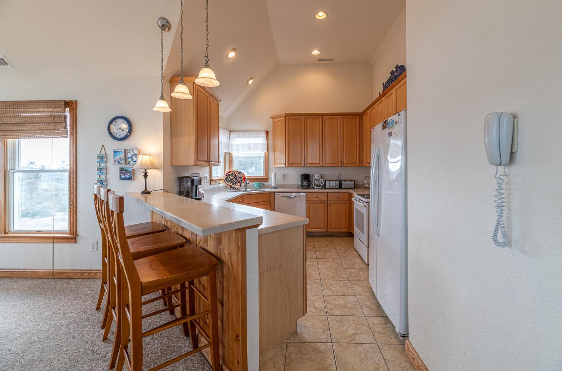 Puppy Love - Corolla, Villages at Ocean Hill, Pool, Hot Tub, Nearby Amenities, Lighthouse, Pets OK