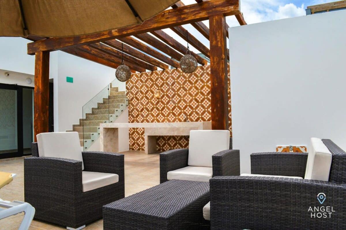 Oceanview Roof Pool, Balcony, Steps To Beach Clubs view 5