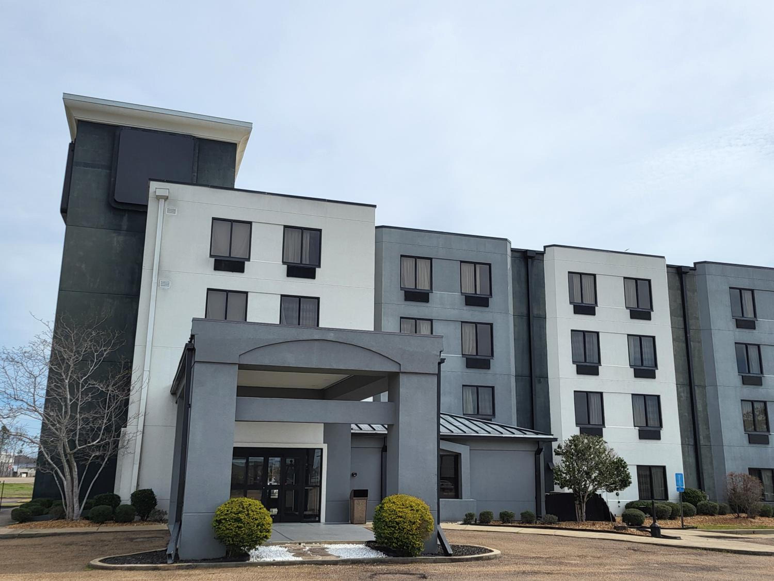 Travelodge by Wyndham Flowood Jackson Airport North