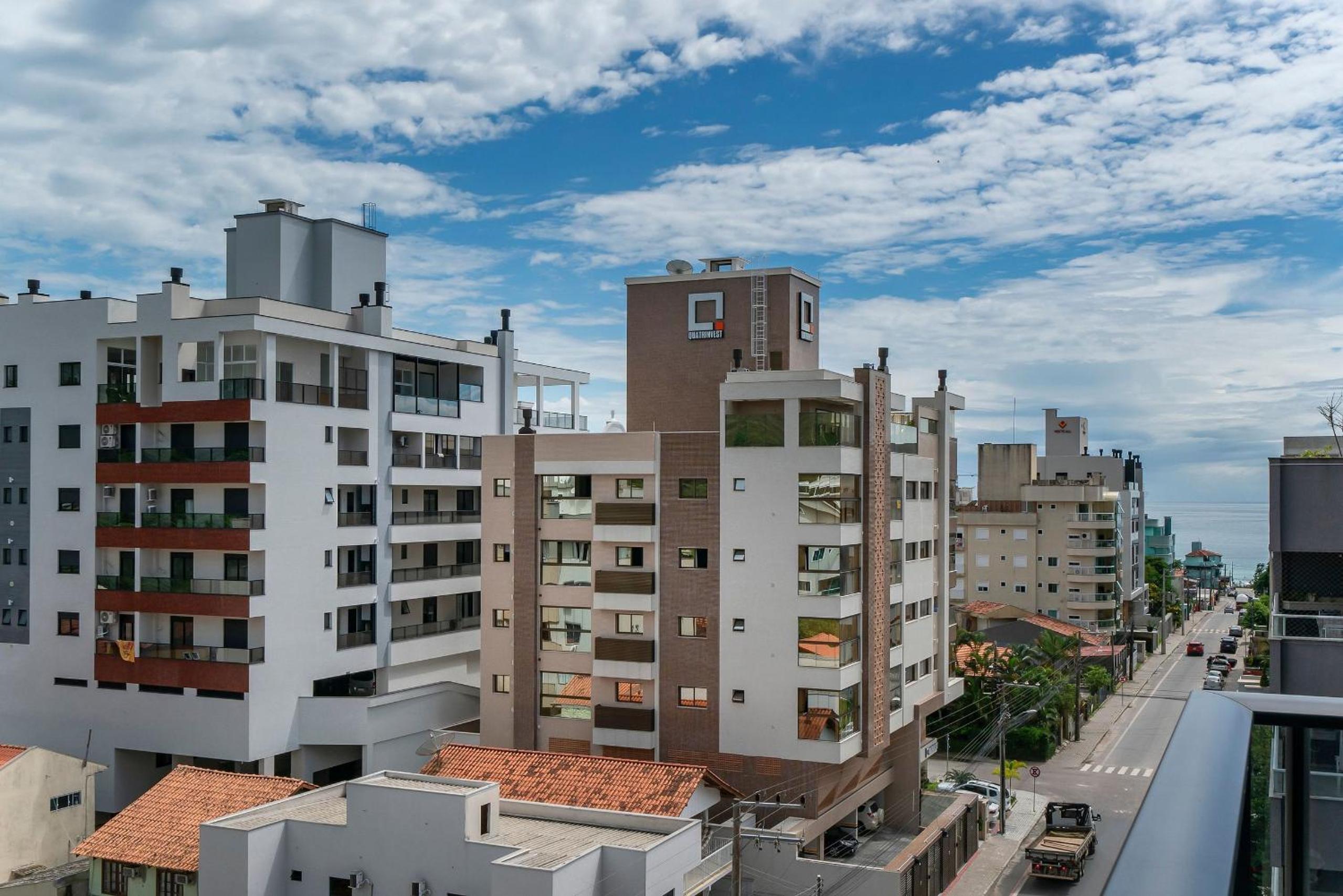 Sunny Flats