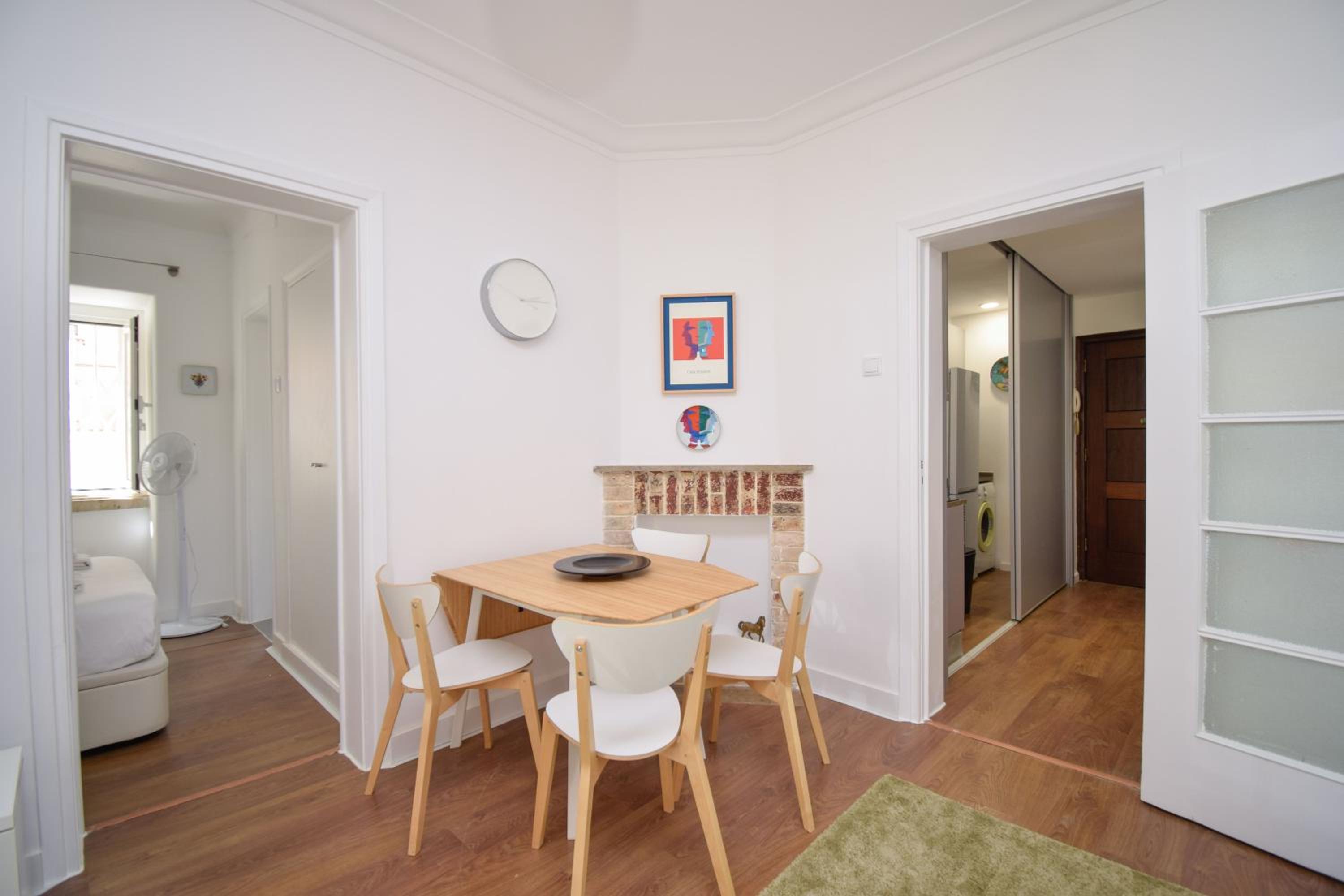 Charming Apartment near Metro