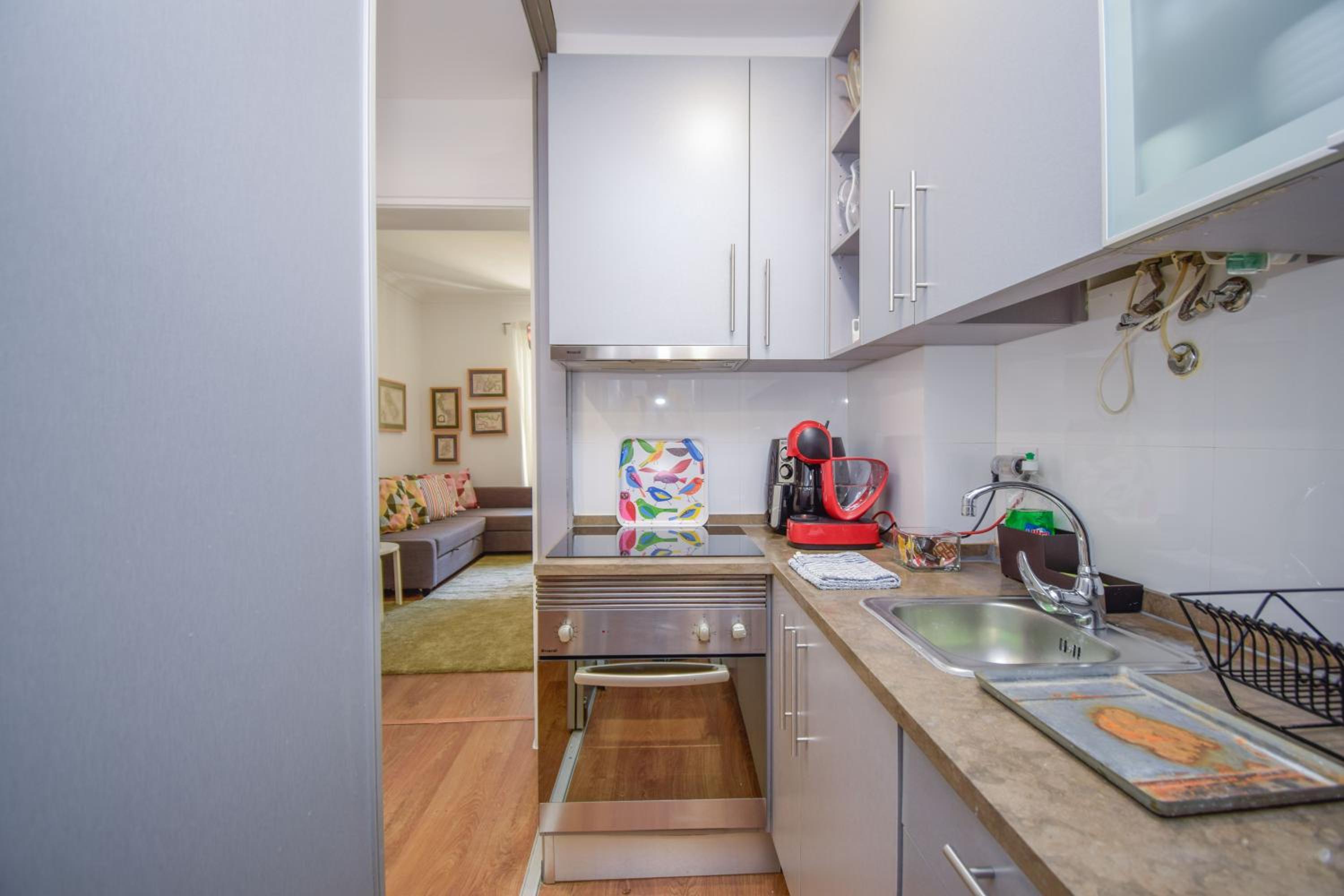 Charming Apartment near Metro