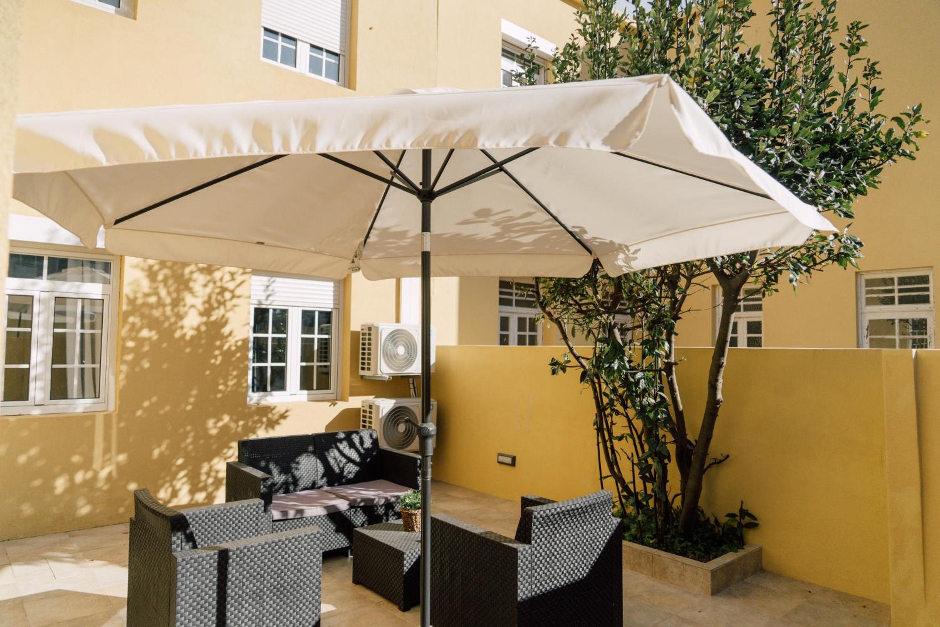 Oporto Yellow Villas view 4