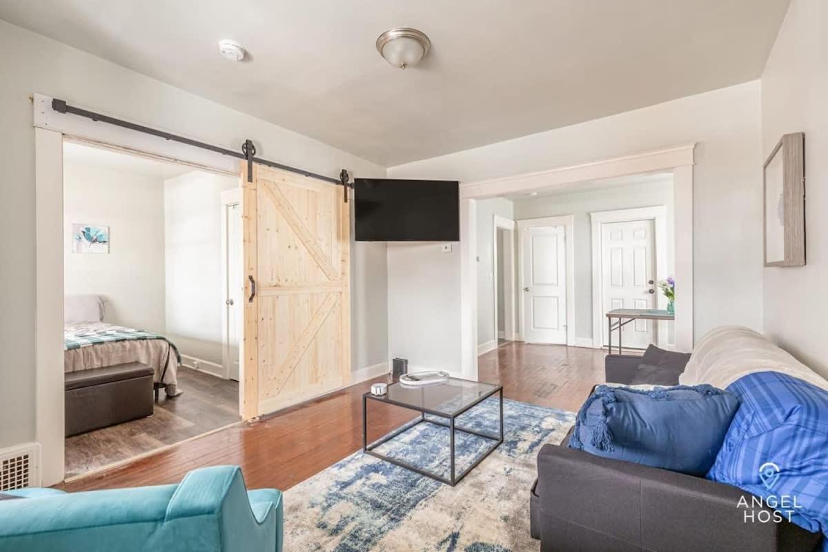 Newly Remodeled Apt, South Hills Old Brooklyn Area view 2