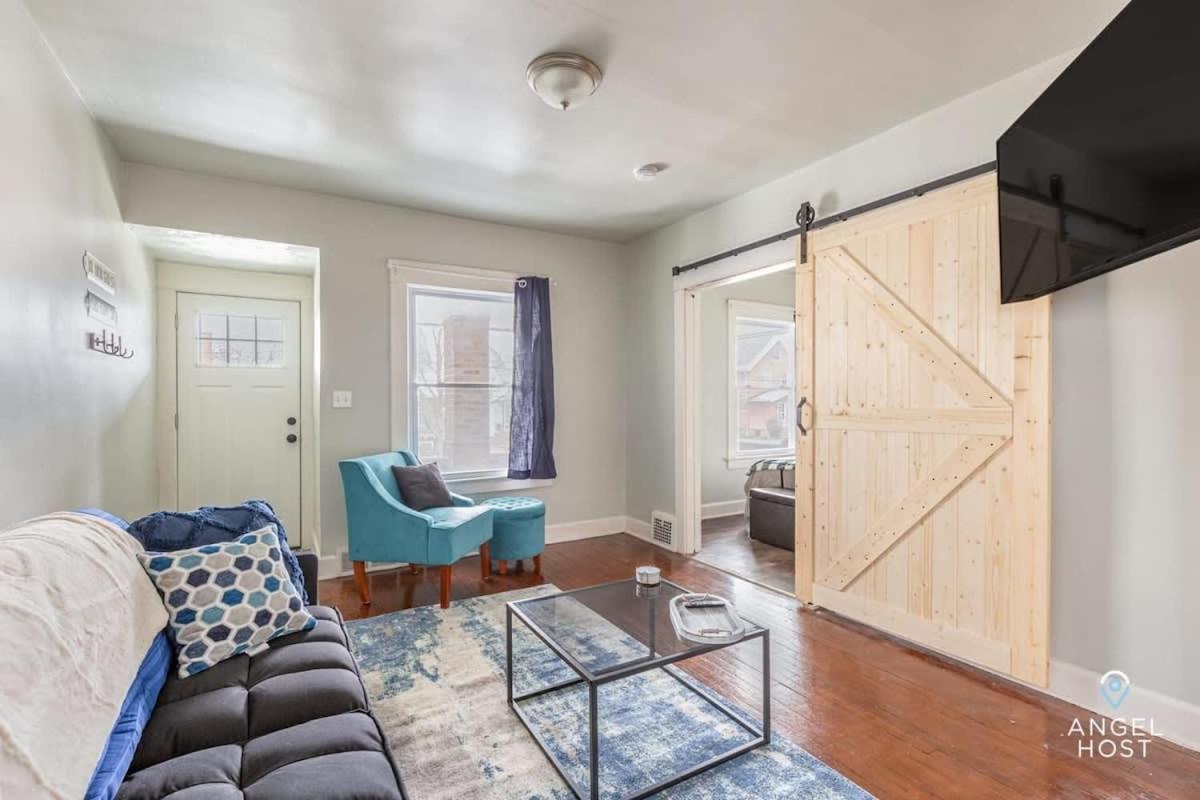 Newly Remodeled Apt, South Hills Old Brooklyn Area view 5