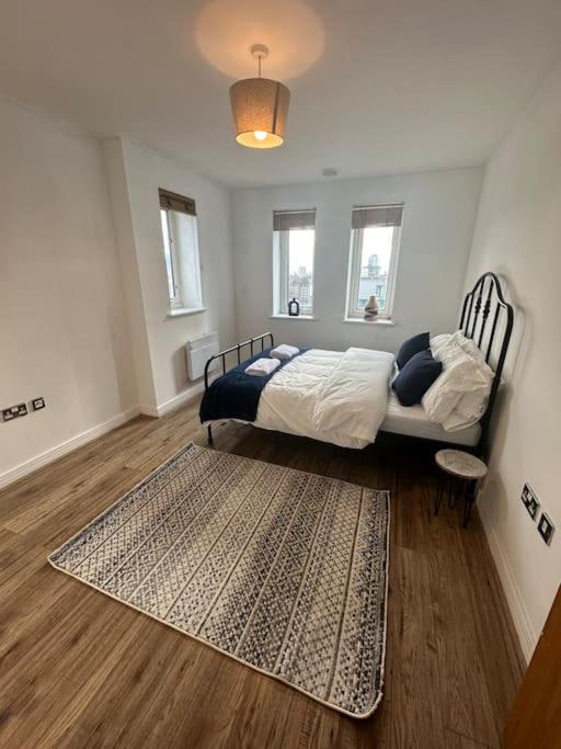 Stratford Apartment - walk to ABBA Voyage