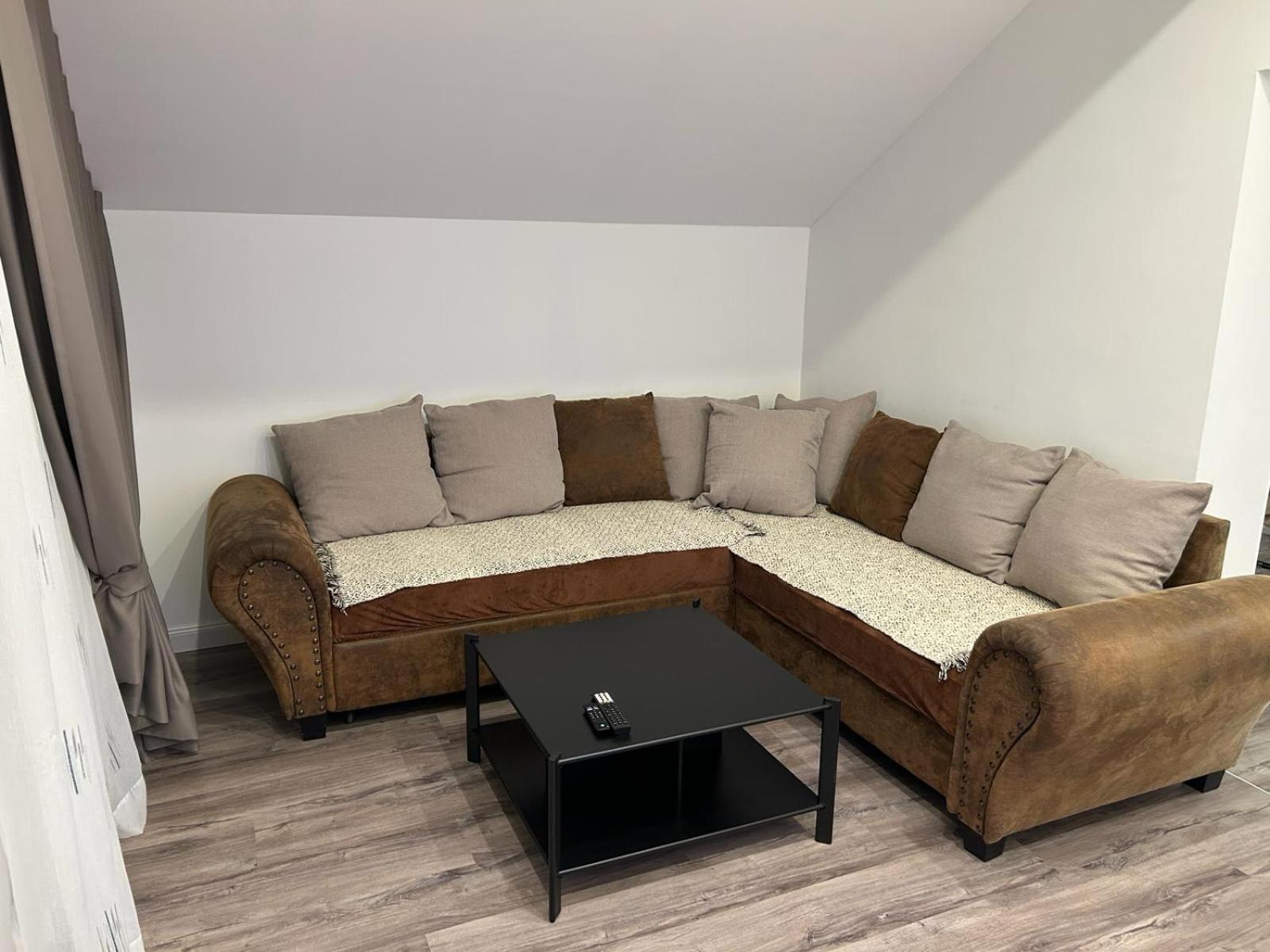 Apartment A&A