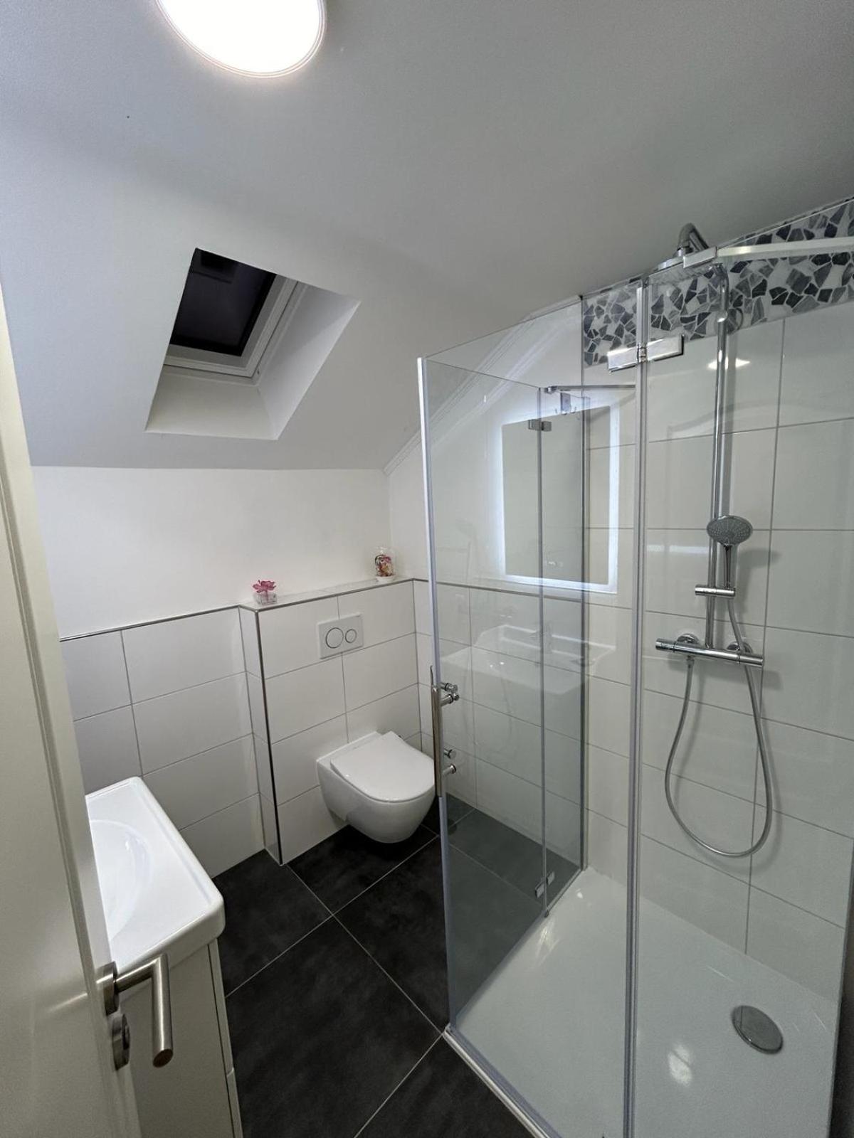 Apartment A&A