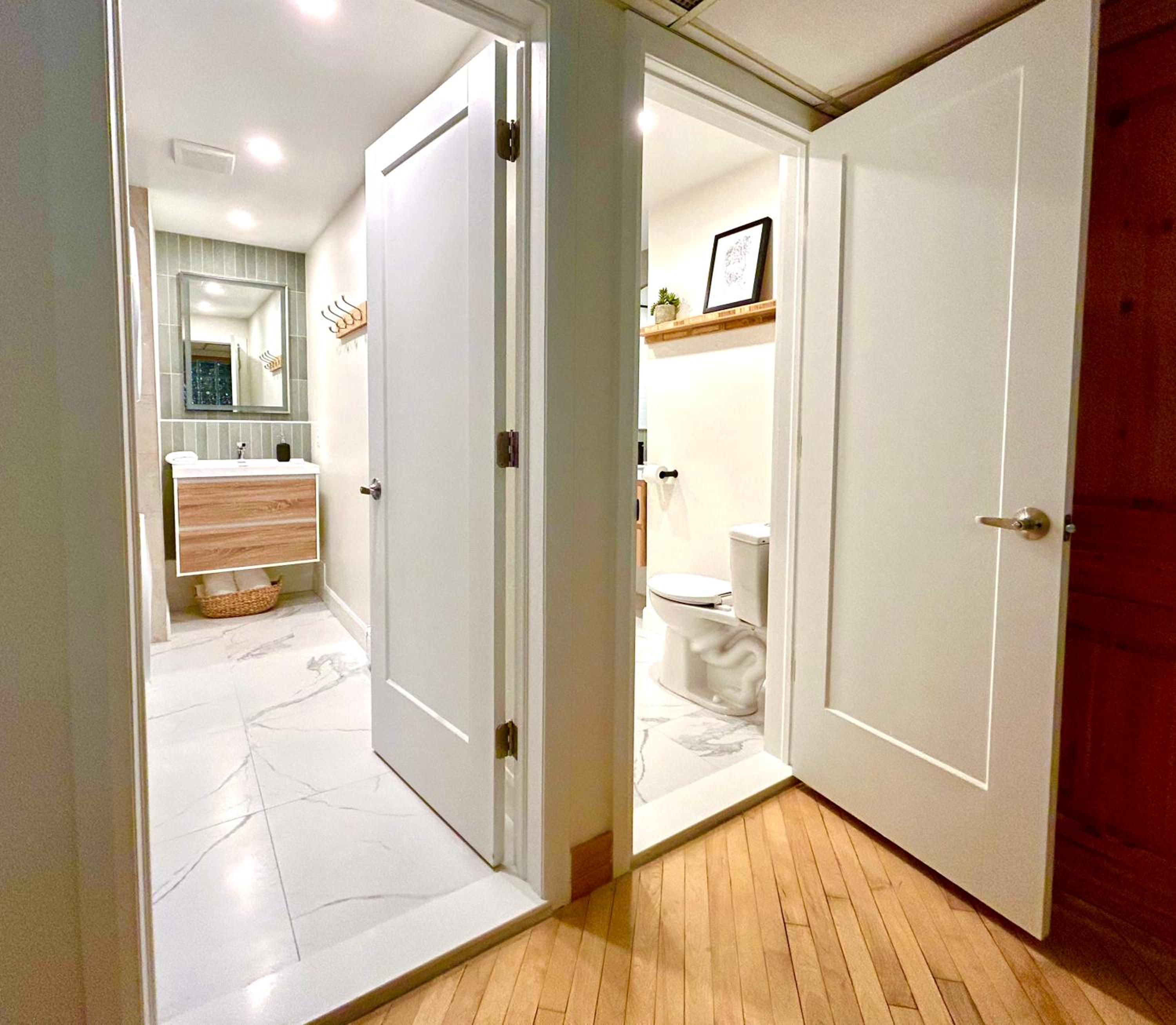 MTLVacationRentals - The City Chalet