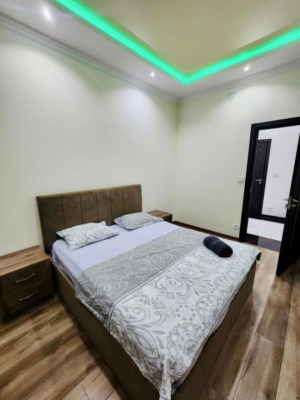 City Center, Deluxe 1Bedroom Apartment by Republic Square New Building