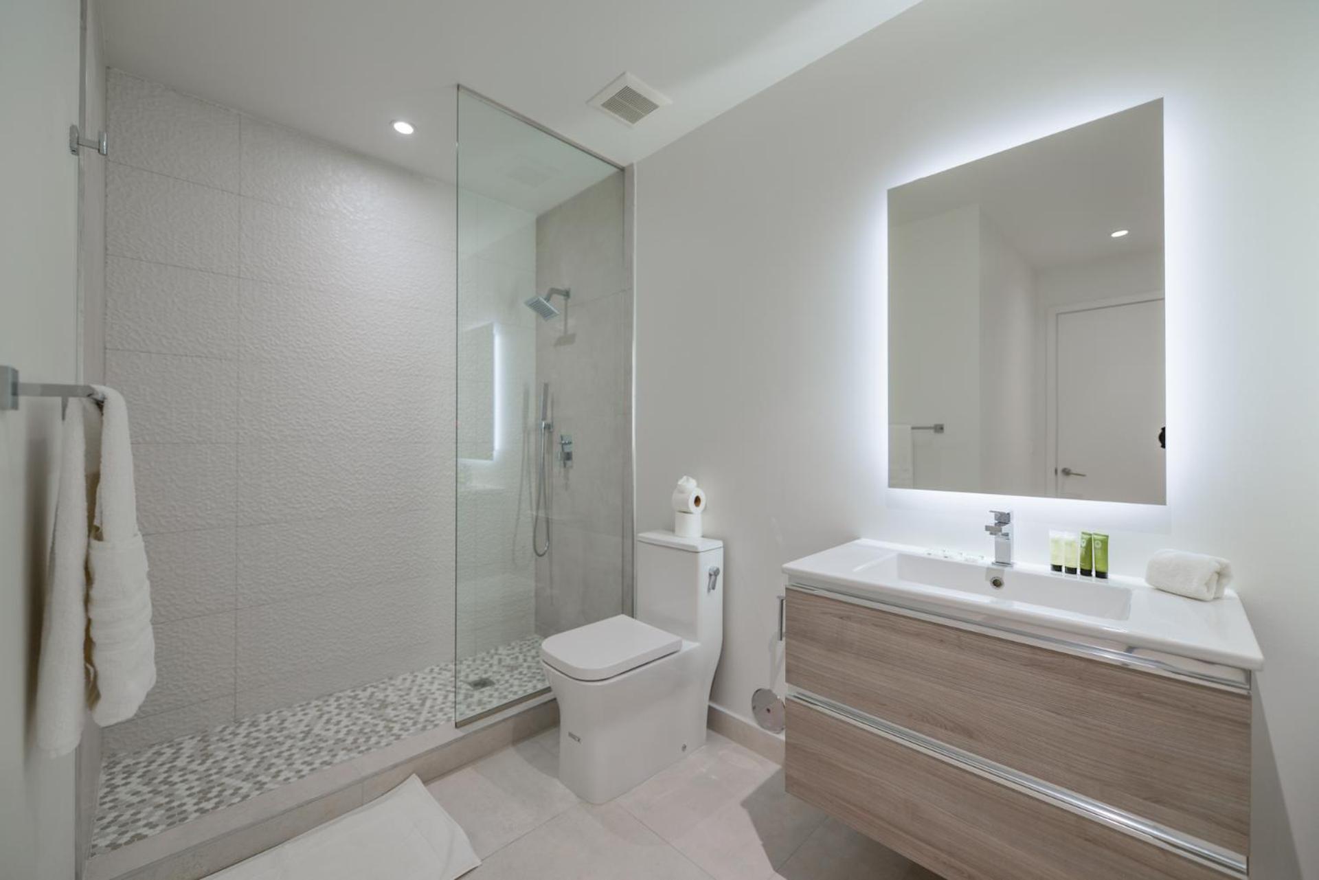 Prime location: Luxury Condo at brickell