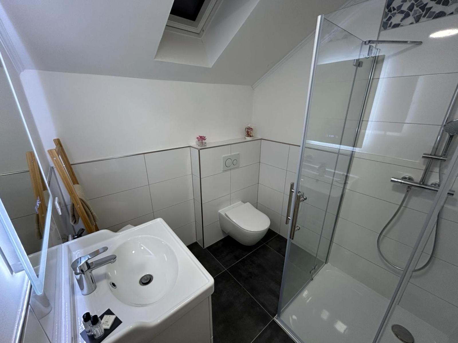 Apartment A&A