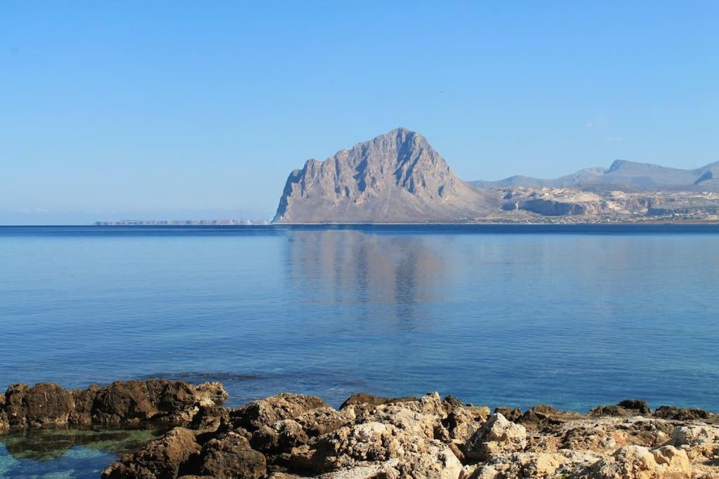 Villa sul golfo di Bonagia