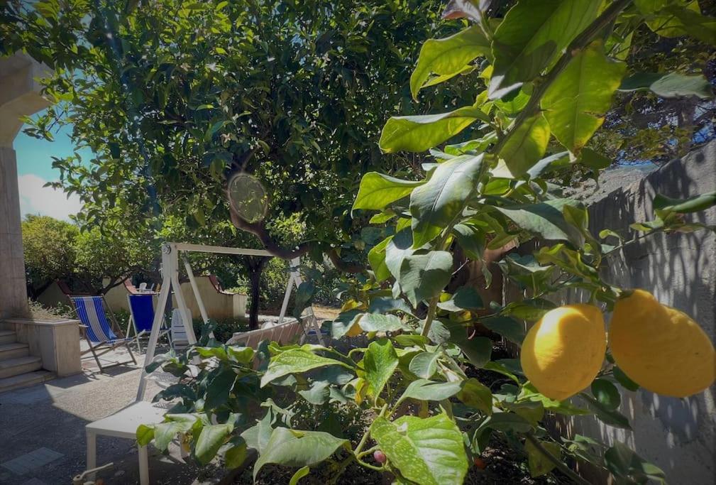 Villa sul golfo di Bonagia