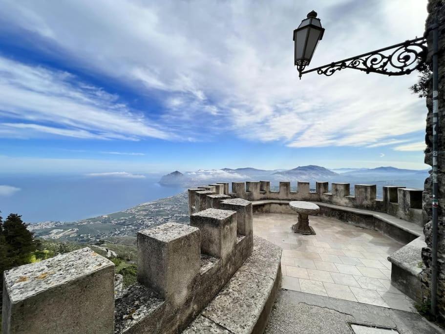 Villa sul golfo di Bonagia