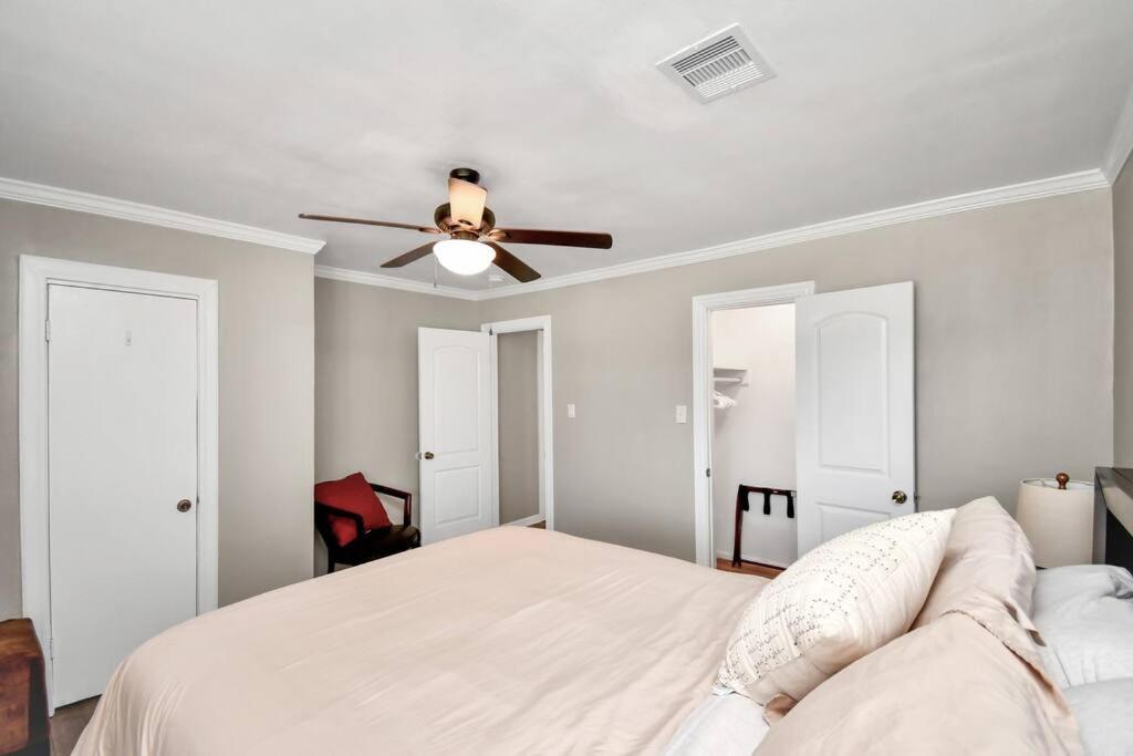 Family Friendly - Spacious - Near NRG Med Center view 4