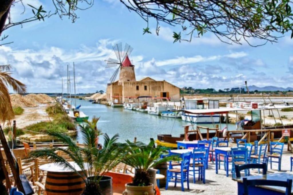 Villa sul golfo di Bonagia