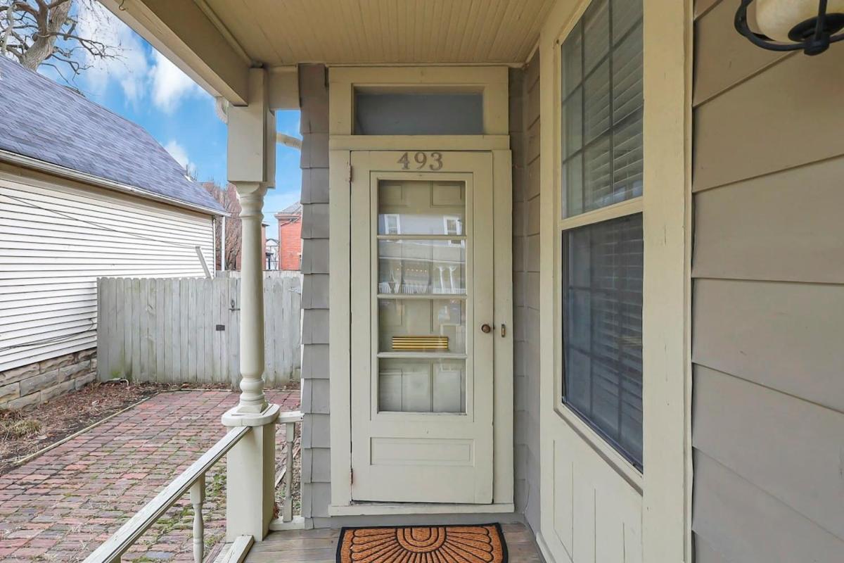 The Schumacher Cottage- 2 BR w Parking & Yard view 2