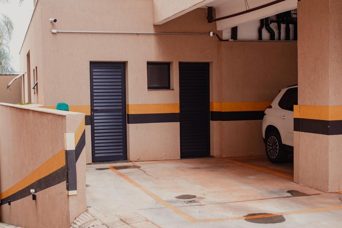 Ribeirania-2 dormitórios-wifi-Garagem-pet friendly