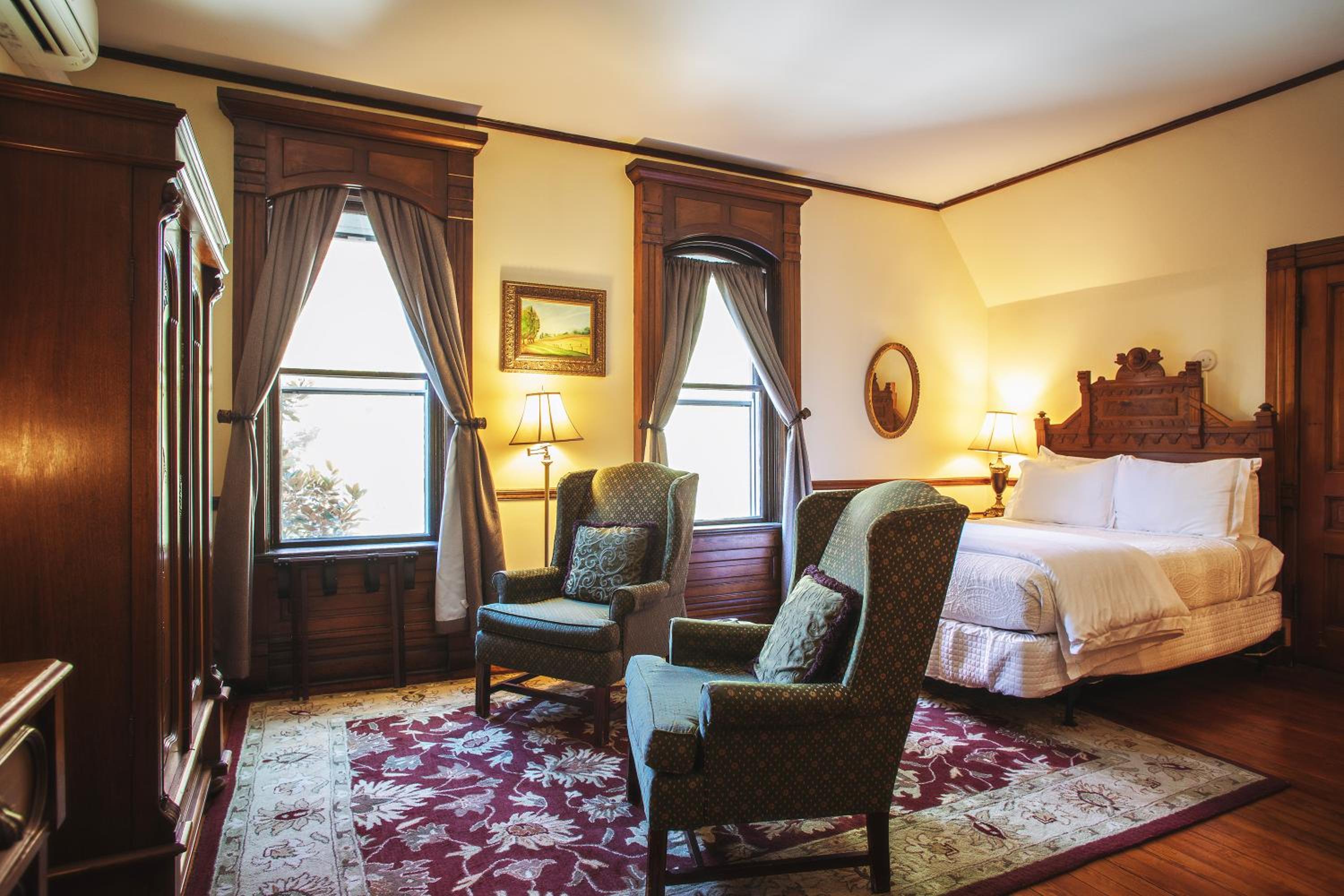 Cedar Crest Inn