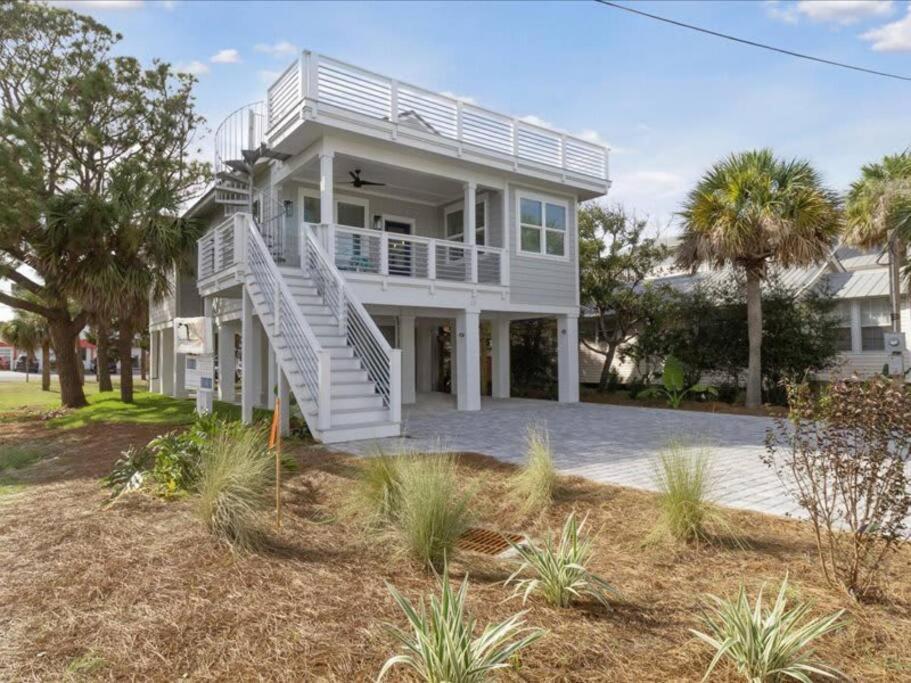 Bougie and The Beach- Stunning 3 Bed 2 Bath home view 2