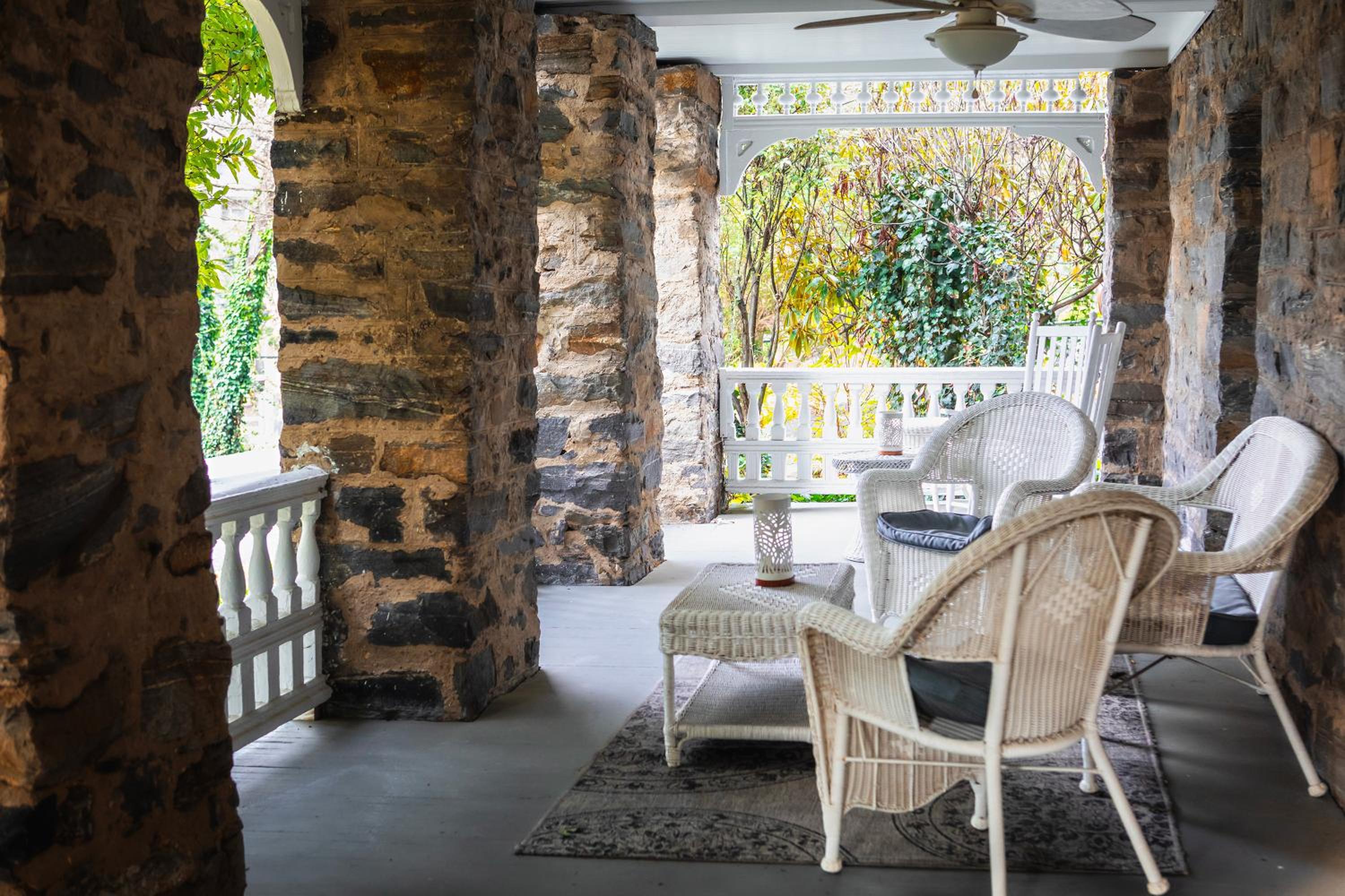 Cedar Crest Inn