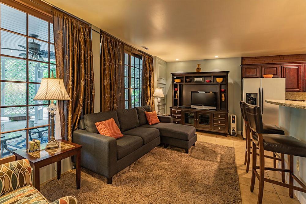 Cedar Crest Inn