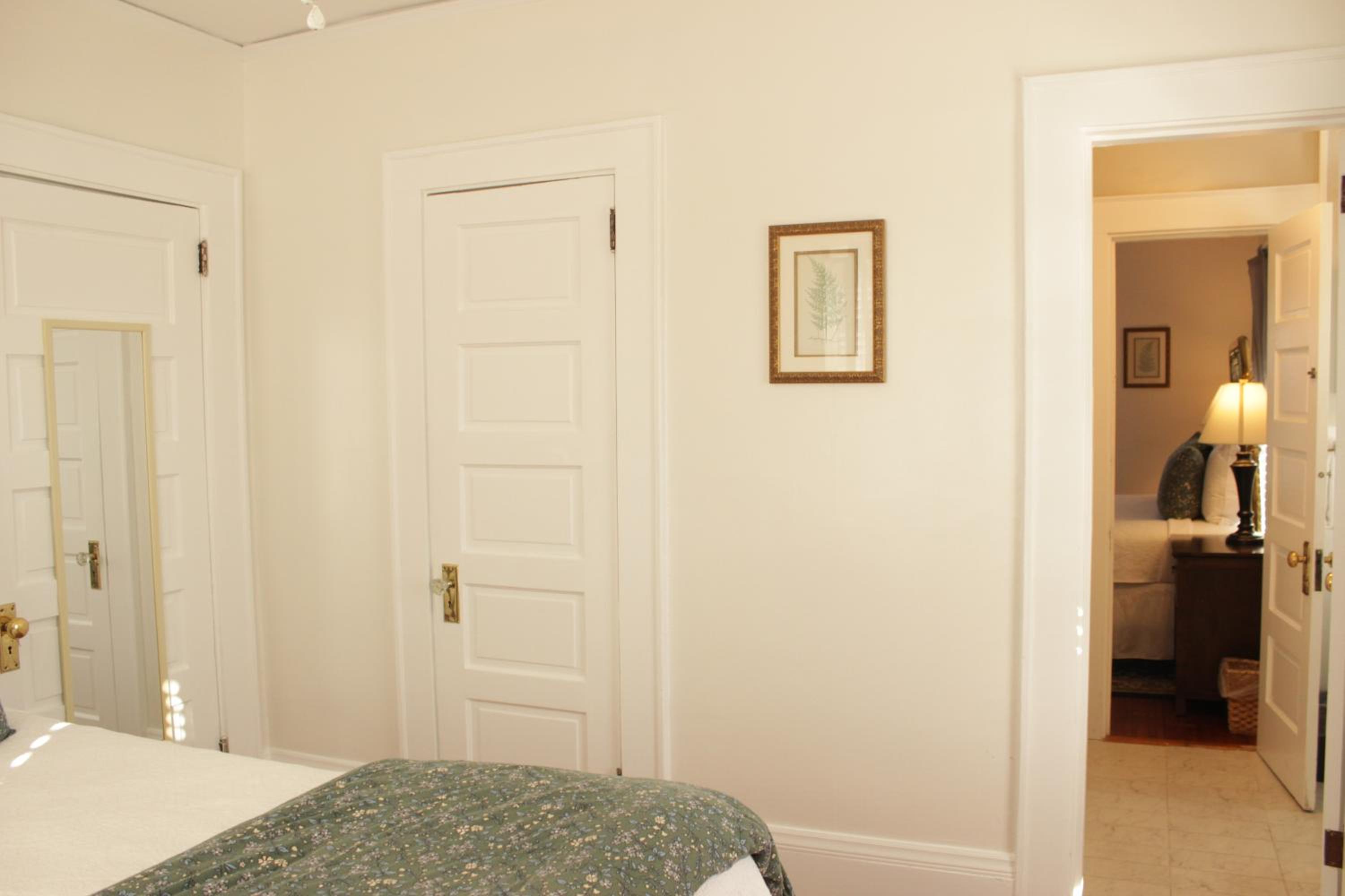 Cedar Crest Inn