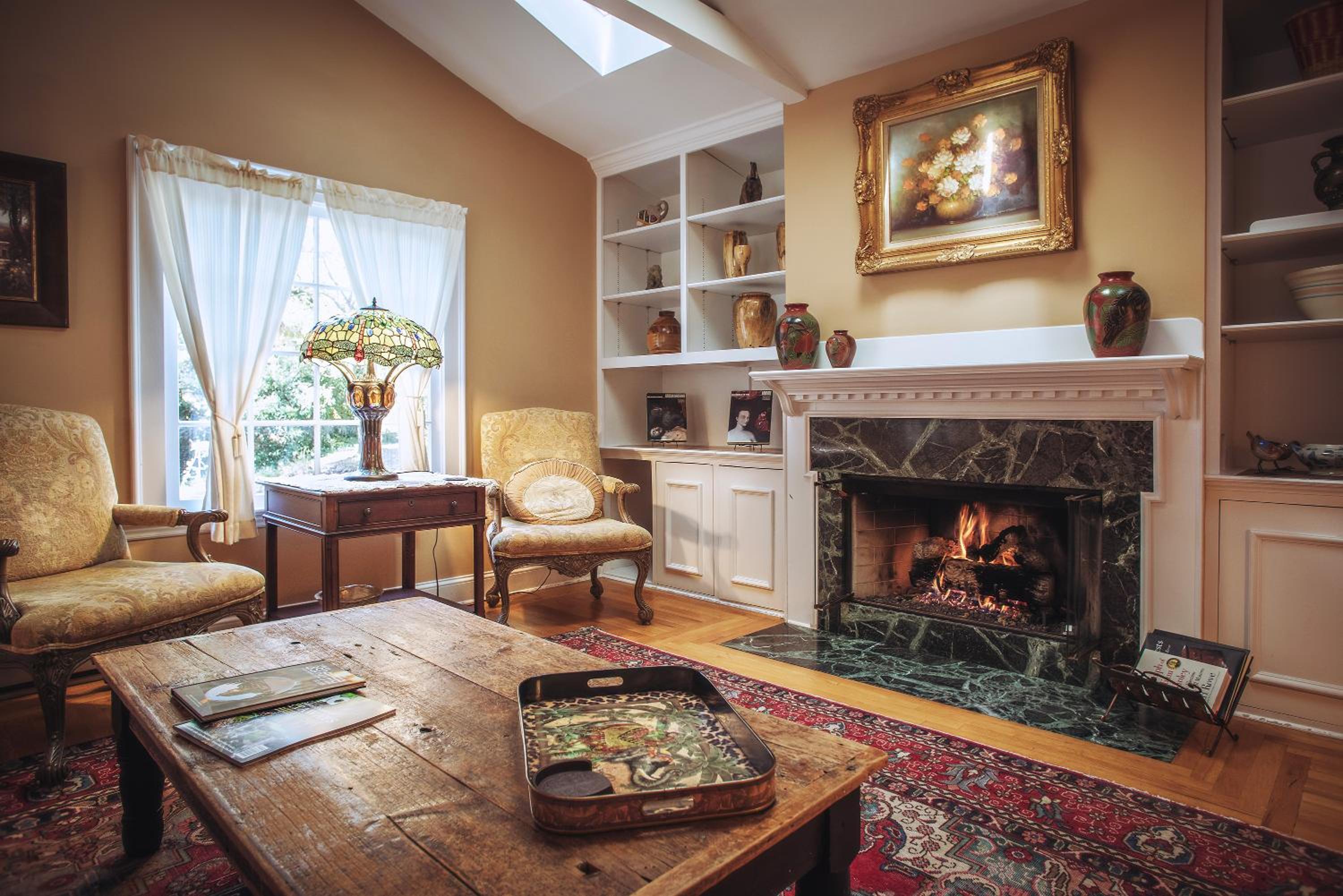 Cedar Crest Inn