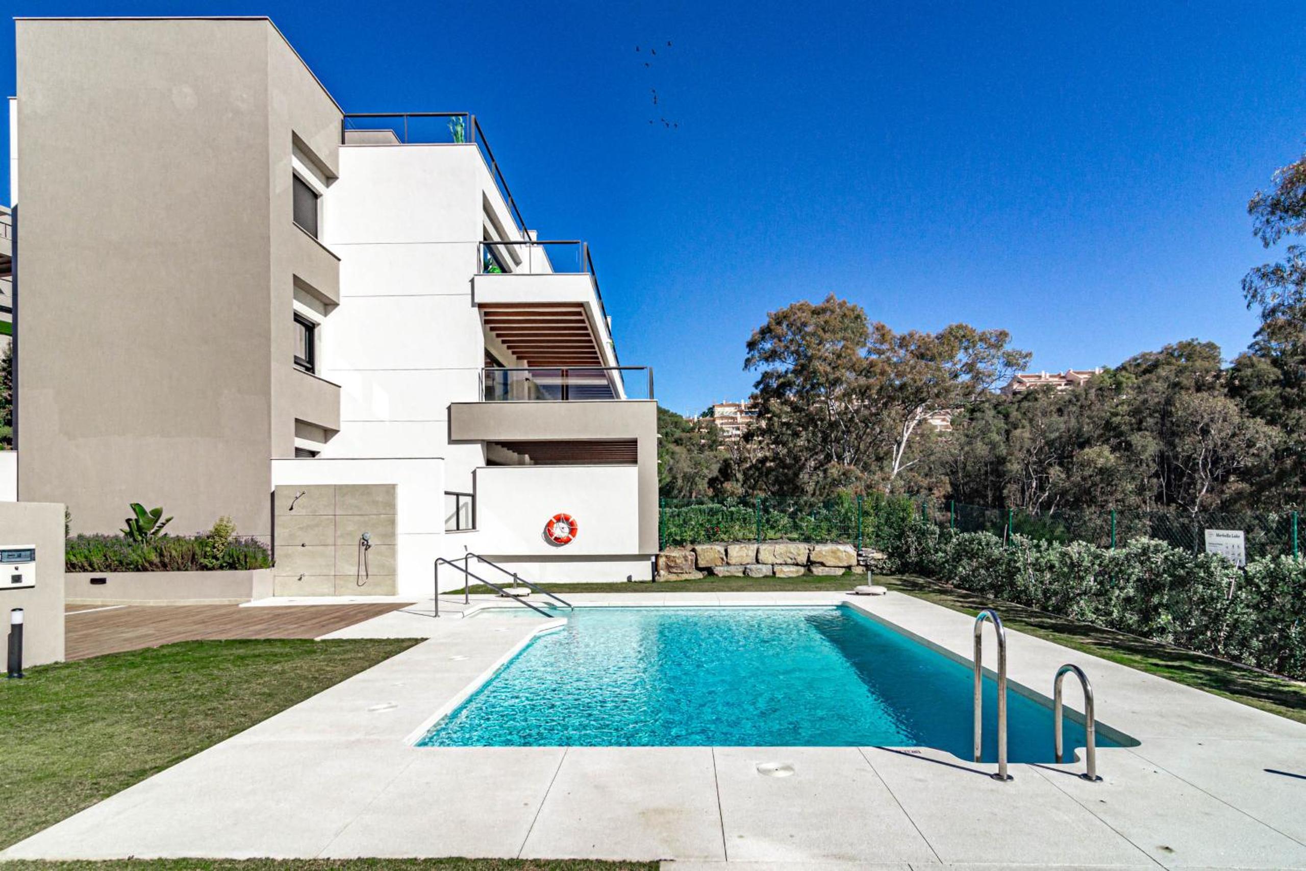 ML2B1- Stunning holiday home in Marbella view 5