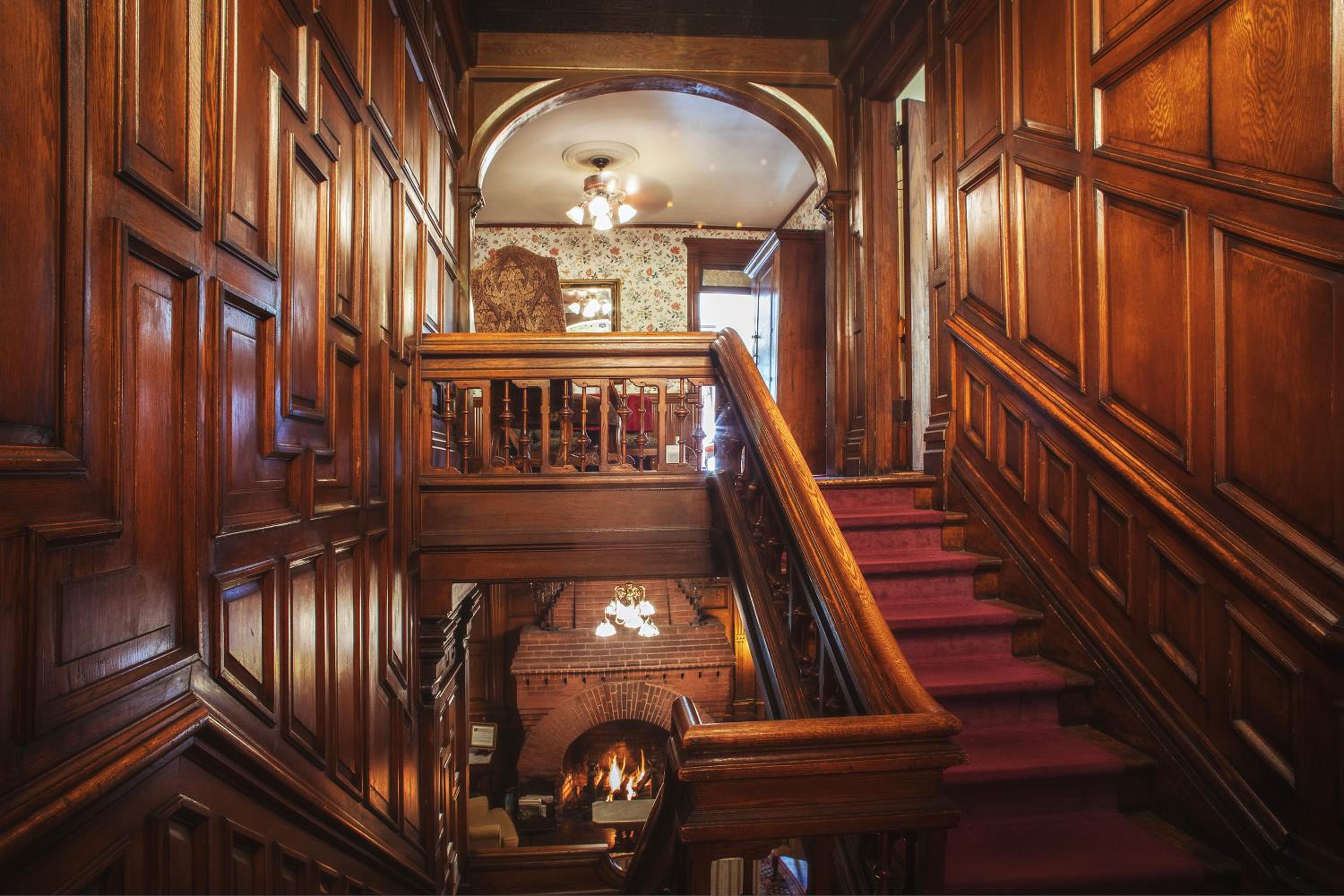 Cedar Crest Inn