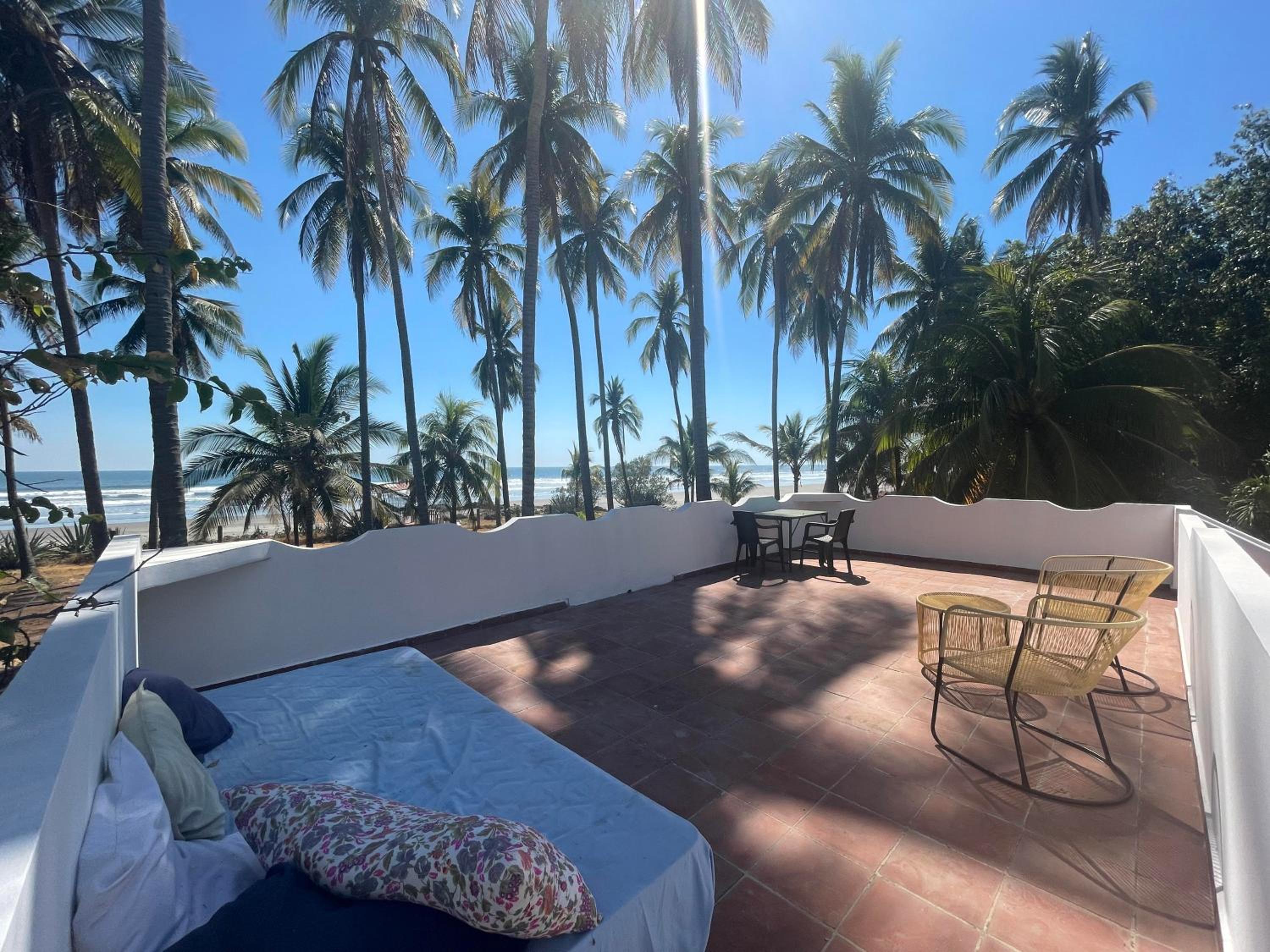 Sugarloaf Beach House & Surf Lodge view 3